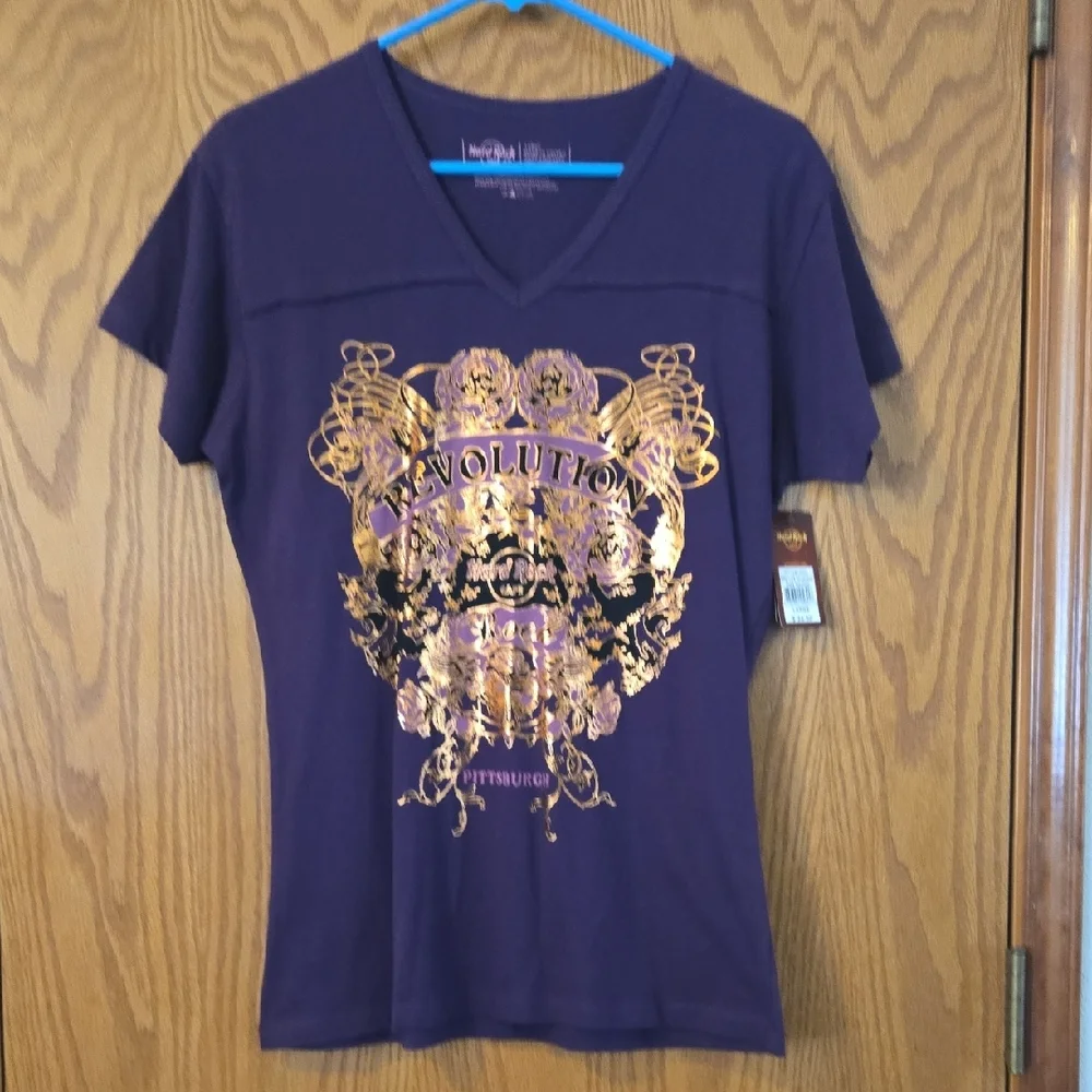 Hard Rock Cafe Plum Gold Graphic V-Neck Tee PITTSBURGH - Picture 1 of 3